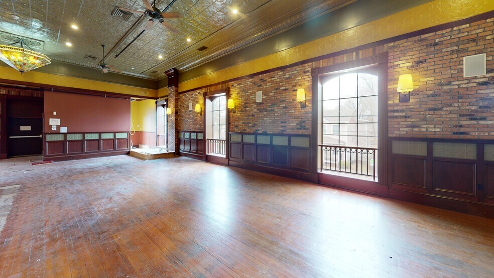 16 N Chestnut St, New Paltz, NY à louer - Photo de l’immeuble – Image 1 sur 13