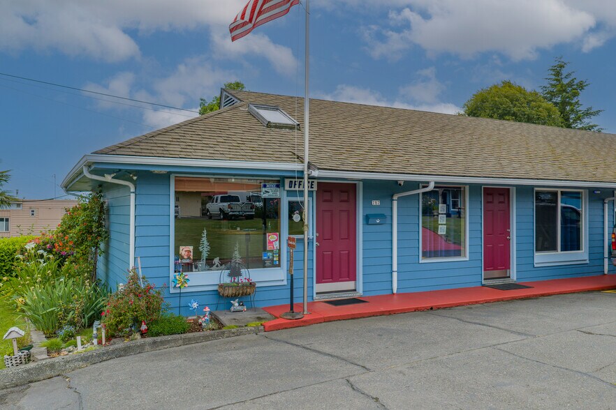 787 N Central Blvd, Coquille, OR à vendre - Photo de l’immeuble – Image 2 sur 68