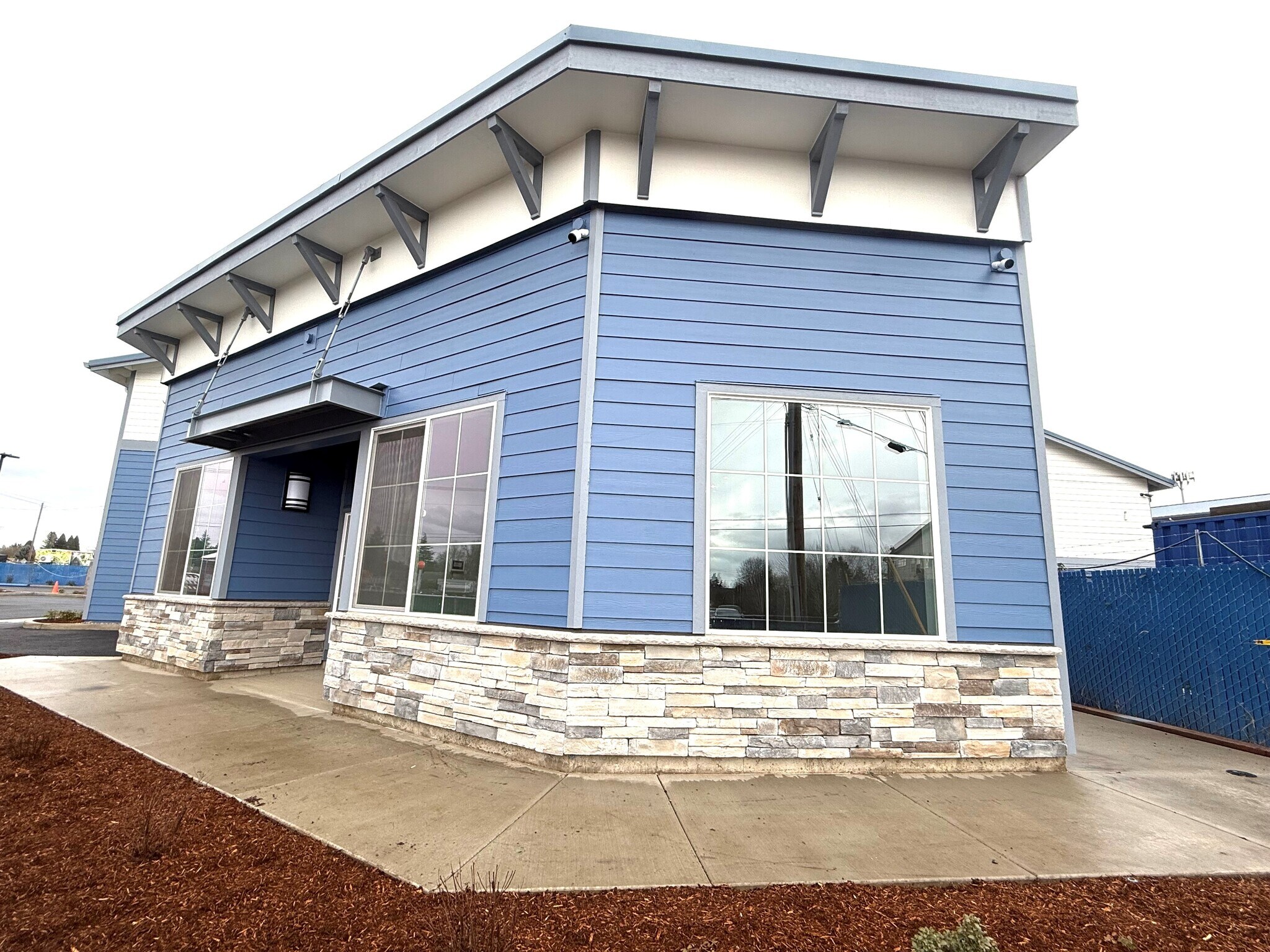 5010 SE Witch Hazel Rd, Hillsboro, OR à louer Photo principale– Image 1 sur 27