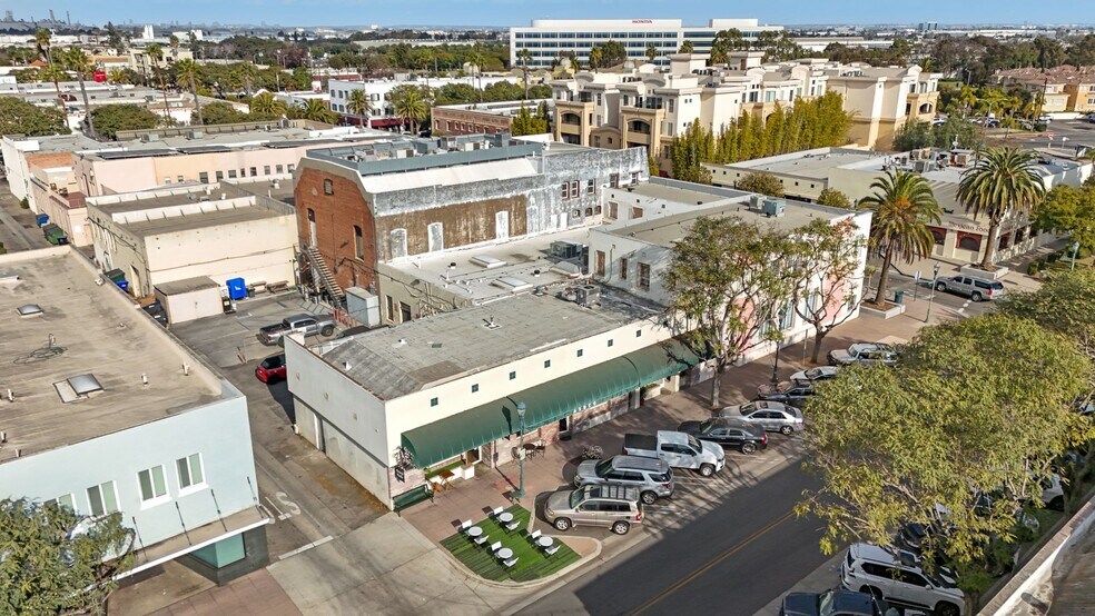 1409 Marcelina Ave, Torrance, CA à louer - Photo de l’immeuble – Image 3 sur 7