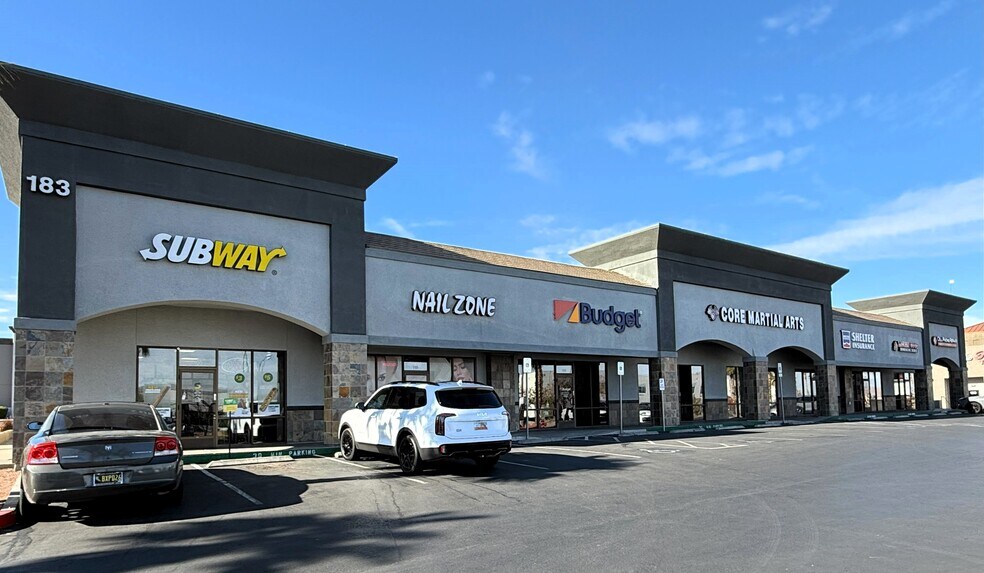 171 N Gibson Rd, Henderson, NV à louer - Photo de l’immeuble – Image 3 sur 3