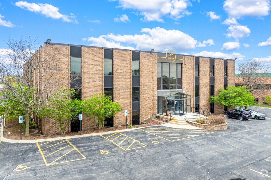 55 W 22nd St, Lombard, IL à louer - Photo principale – Image 1 sur 18