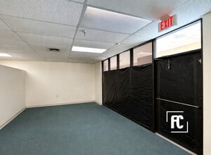 2175-2223 SE Ocean Blvd, Stuart, FL à louer Photo intérieure– Image 2 sur 11