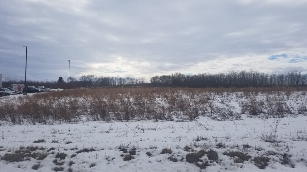 1029 Route 5 & 20, Geneva, NY à vendre - Photo de l’immeuble – Image 3 sur 3