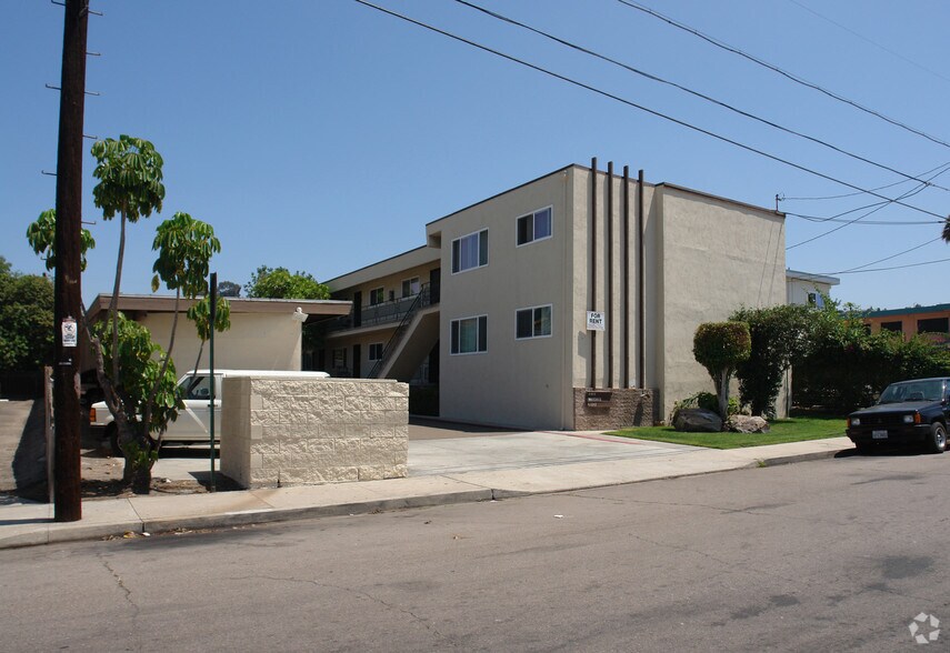 4415 Rosebud Ln, La Mesa, CA à vendre - Photo principale – Image 1 sur 7