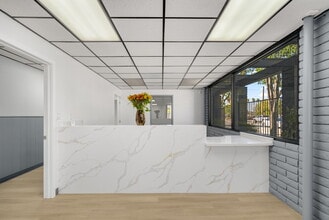 570 N Towne Ave, Pomona, CA à vendre Photo intérieure– Image 2 sur 24