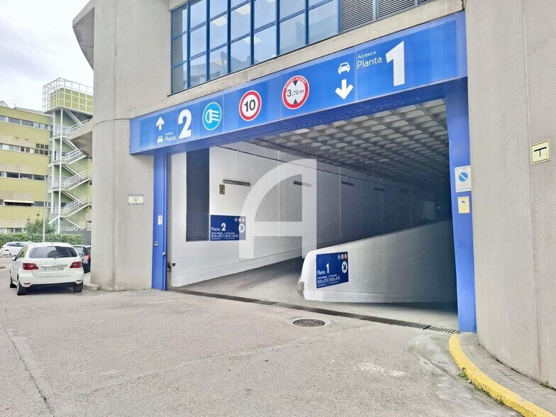 Industriel/Logistique dans Madrid, Madrid à vendre - Photo de l’immeuble – Image 1 sur 2