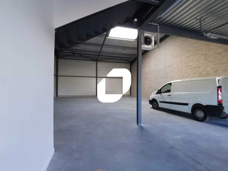 Local d’activités dans Cormeilles-en-Parisis à louer - Photo intérieure – Image 3 sur 6