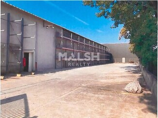 Plus de détails pour Local d'activités à louer