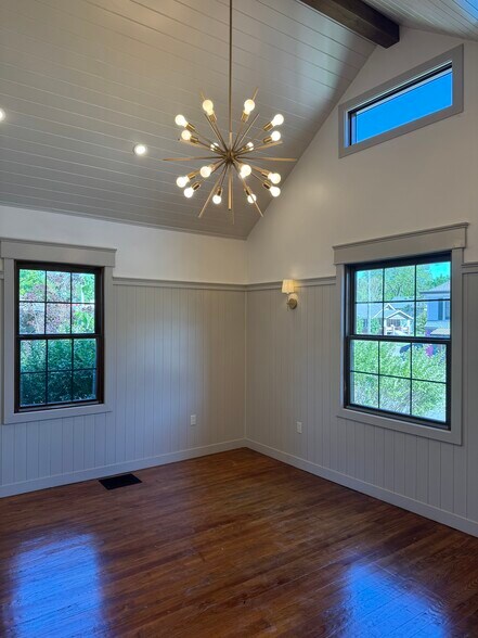 615 W 9th St, Lawrence, KS à louer - Photo intérieure – Image 3 sur 10