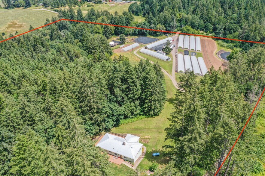 23175 NE Ridge Rd, Gaston, OR à vendre - Photo de l’immeuble – Image 2 sur 52