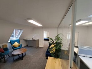 5 High Street, Windsor à louer Photo intérieure– Image 2 sur 12