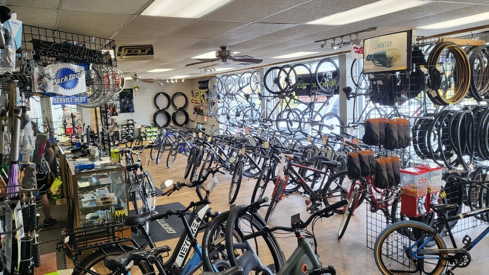 7741 Frankford Ave, Philadelphia, PA à vendre - Photo de l’immeuble – Image 3 sur 8