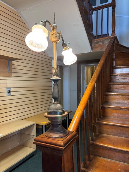122 N Market St, Waverly, OH à vendre - Photo de l’immeuble – Image 2 sur 49