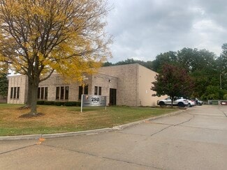 Plus de détails pour 35360 Forton Ct, Clinton Township, MI - Industriel/Logistique à louer