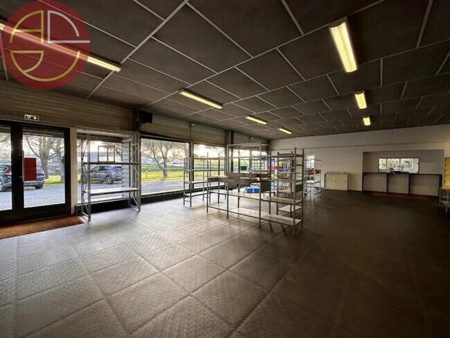 Plus de détails pour Industriel/Logistique à vendre