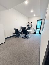 4685 S Highland Dr, Holladay, UT à louer Photo intérieure– Image 1 sur 8