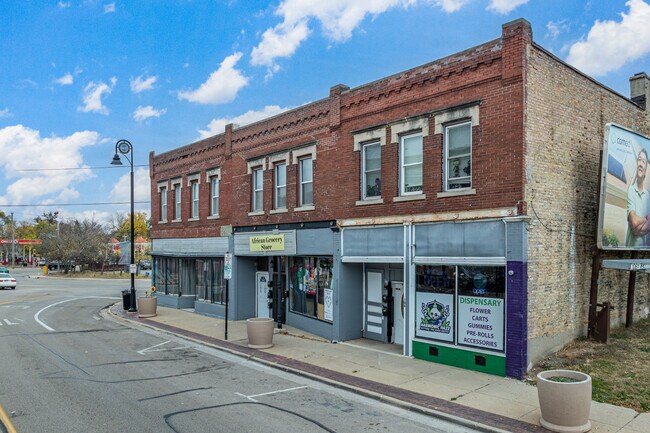 Plus de détails pour Renovated Midtown Mixed-Use Resi/Retail – Local commercial à vendre, Rockford, IL