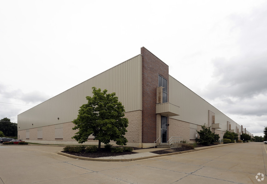 600-650 Pencader Dr, Newark, DE à louer - Photo de l’immeuble – Image 2 sur 2