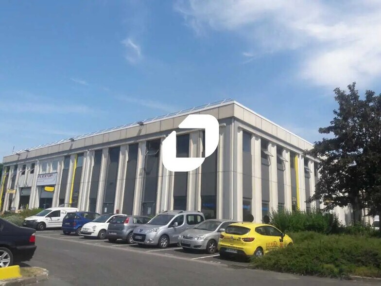 Bureau dans Gennevilliers à louer - Photo de l’immeuble – Image 3 sur 16