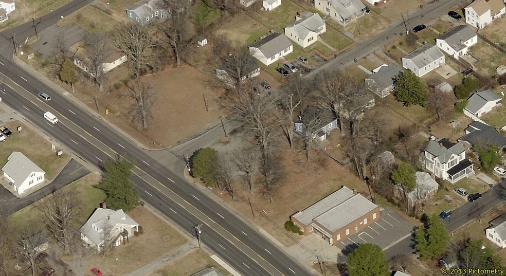 900 E Nine Mile Rd, Highland Springs, VA à louer - Photo principale – Image 2 sur 7