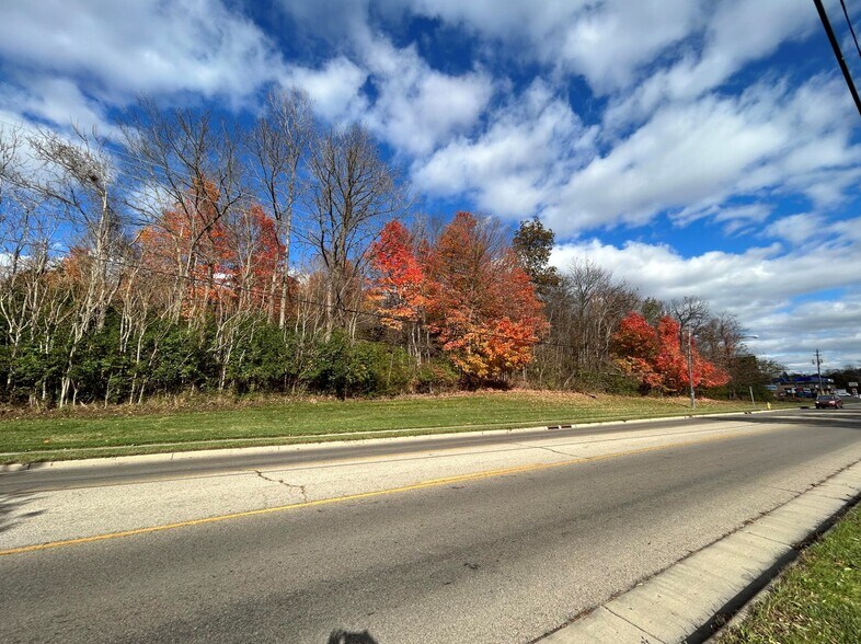 1710 Mitchell Blvd, Springfield, OH à vendre - Photo principale – Image 1 sur 3