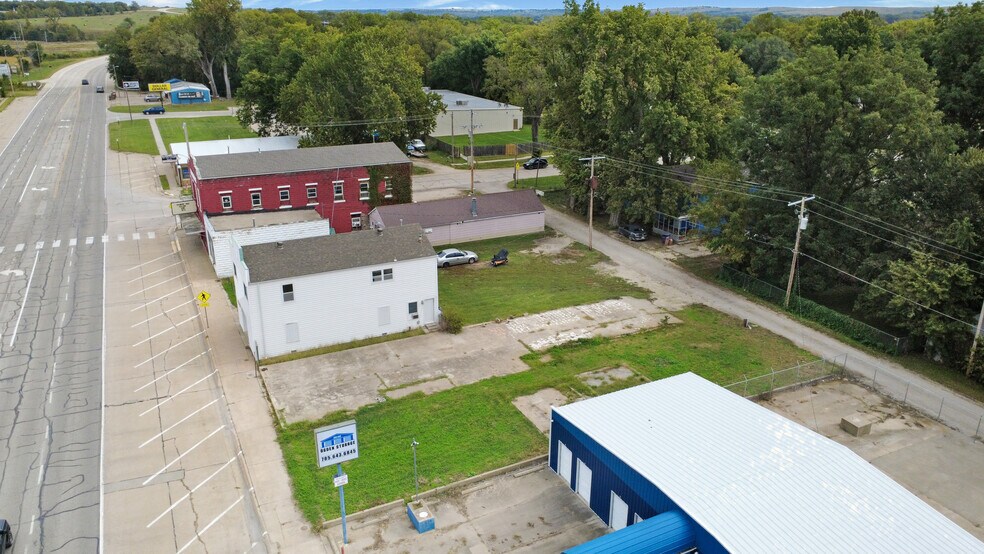 212 Riley Ave, Ogden, KS à vendre - Photo de l’immeuble – Image 3 sur 16