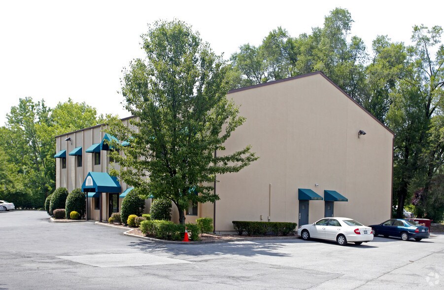 10 Little Britain Rd, Newburgh, NY à louer - Photo principale – Image 1 sur 5