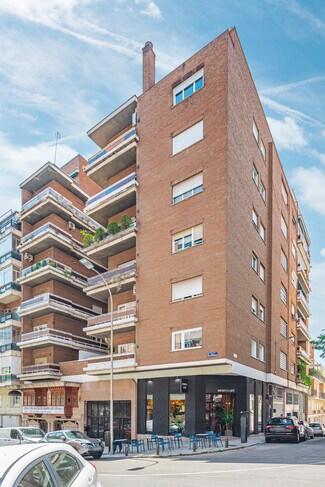 Plus de détails pour Local + Proyecto de ocho viviendas – Local commercial à vendre, Madrid