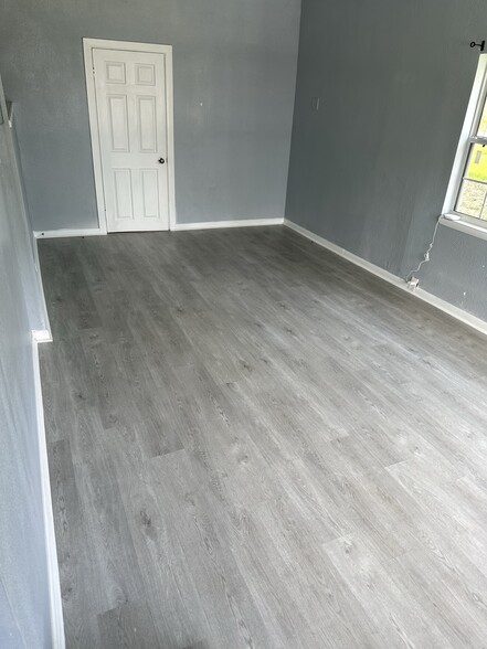 5636 Kennedy Hills Dr, Seffner, FL à vendre - Photo de l’immeuble – Image 2 sur 21