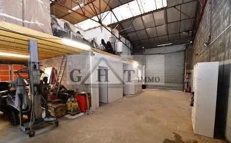 Industriel/Logistique dans Les Pavillons-sous-Bois à vendre - Photo de l’immeuble – Image 2 sur 7