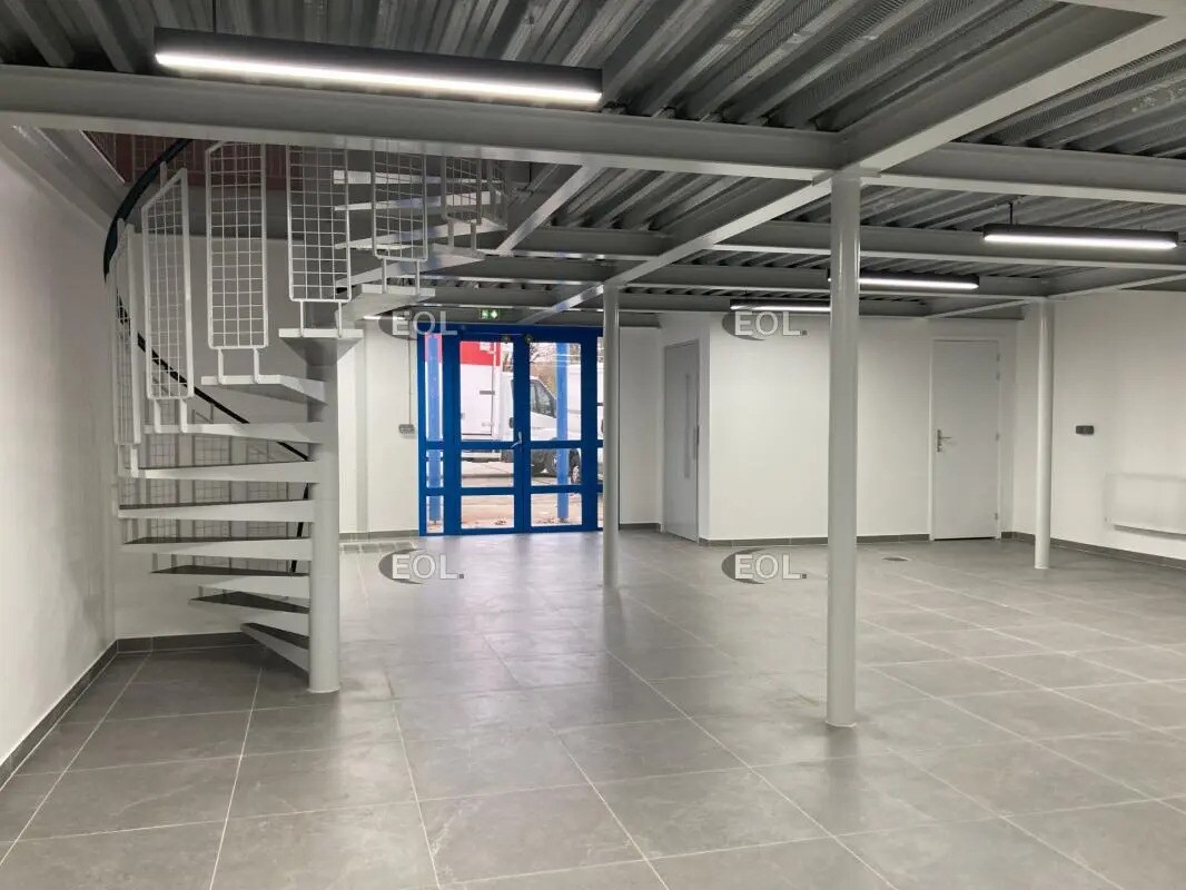 Local d’activités dans Choisy-le-Roi à louer Photo de l’immeuble– Image 1 sur 8