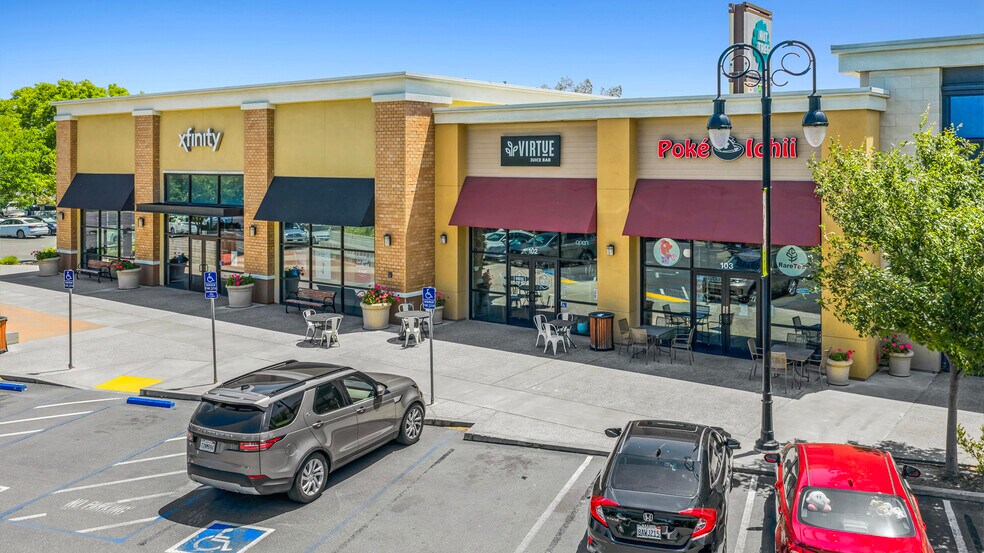 1670 E Monte Vista Ave, Vacaville, CA à vendre - Photo de l’immeuble – Image 2 sur 6