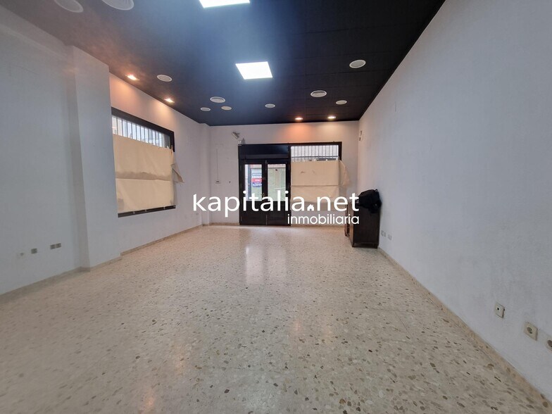 Local commercial dans València, Valencia à louer - Photo de l’immeuble – Image 1 sur 7