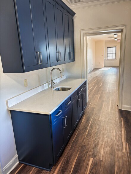 229 Magnolia St, Spartanburg, SC à louer - Photo intérieure – Image 2 sur 5