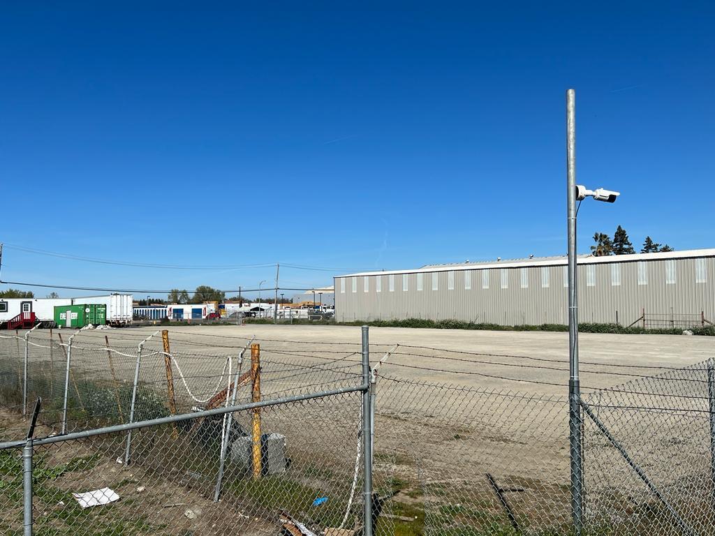 1310 E Beamer St, Woodland, CA à vendre Photo de l’immeuble– Image 1 sur 23