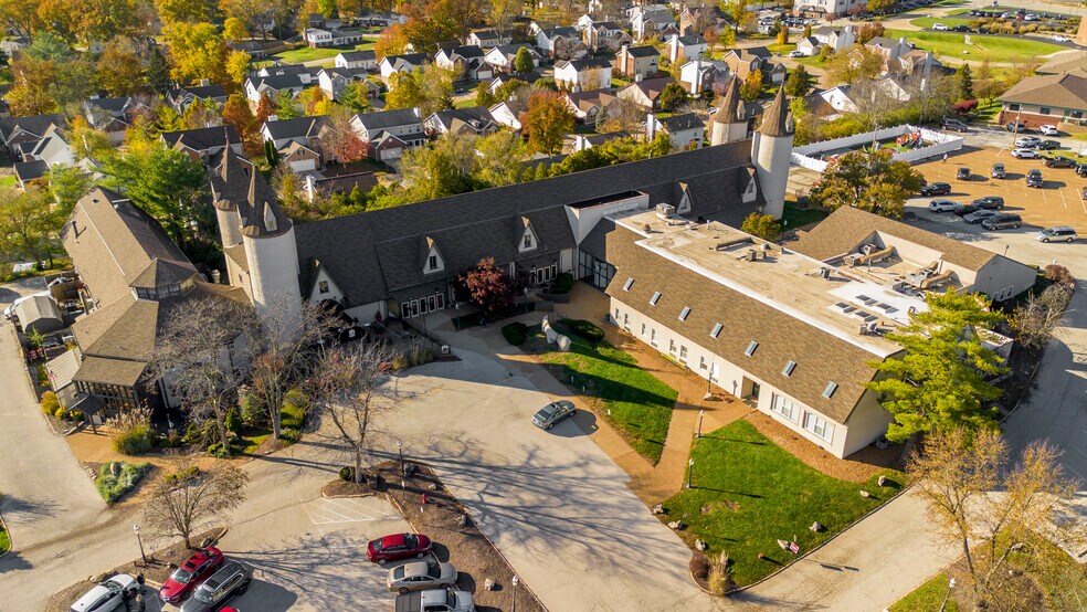 930 Kehrs Mill Rd, Ballwin, MO à louer - Photo de l’immeuble – Image 3 sur 9