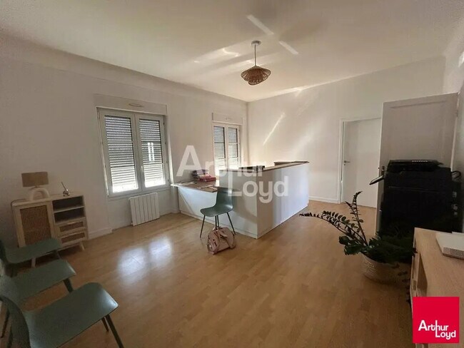 Plus de détails pour Bureau à louer