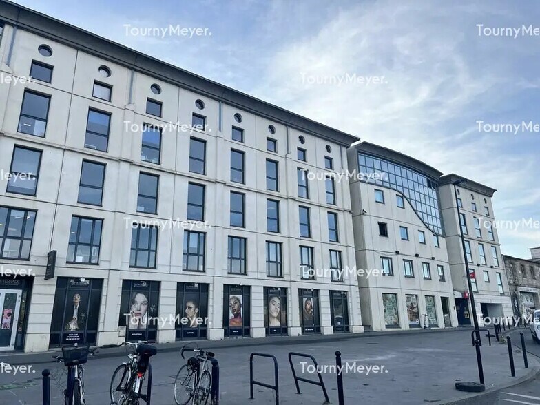 19-23 Quai De Paludate, Bordeaux à louer - Photo de l’immeuble – Image 3 sur 4