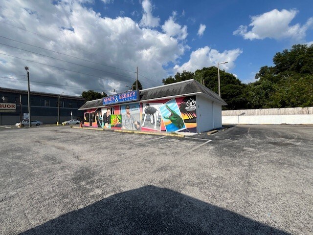 3607 N Nebraska Ave, Tampa, FL à louer - Photo de l’immeuble – Image 2 sur 6