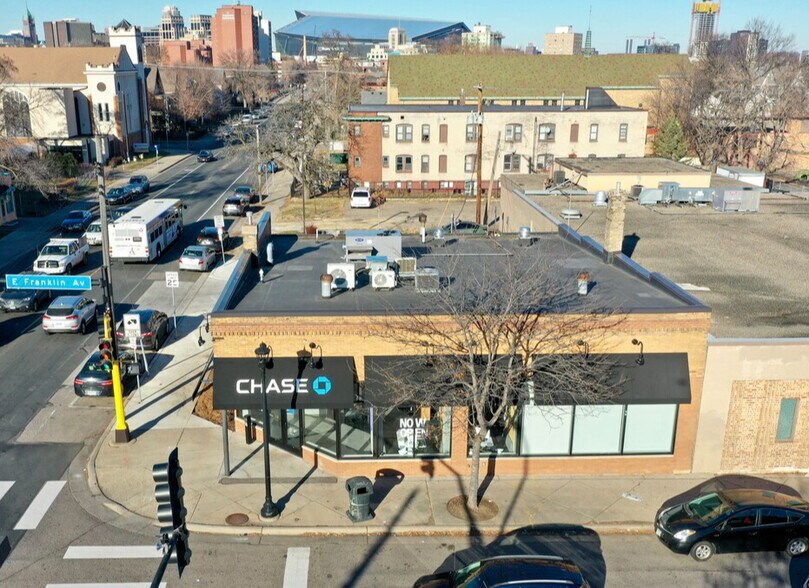 1100 Franklin Ave E, Minneapolis, MN à vendre - Photo de l’immeuble – Image 3 sur 4