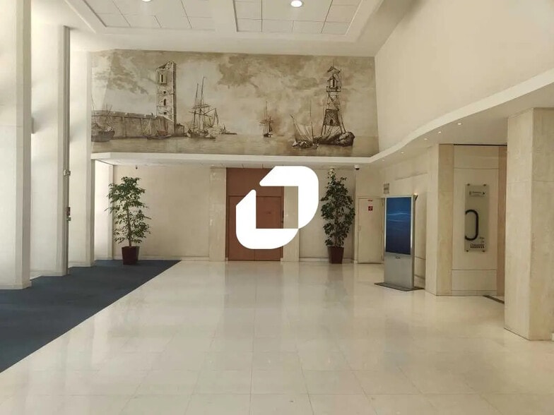 1-9 Place De La Pyramide, Puteaux à vendre - Photo de l’immeuble – Image 2 sur 10