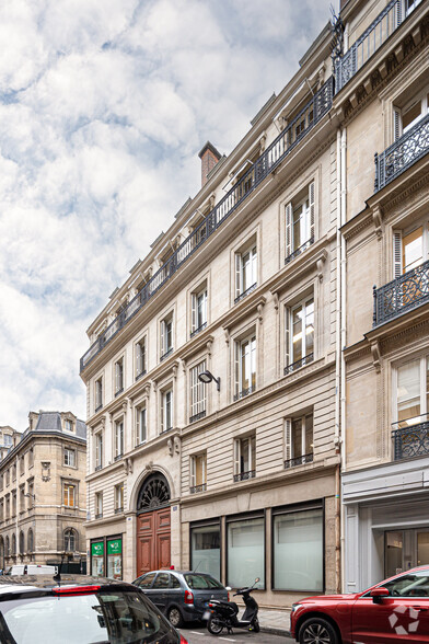 15 Rue De La Banque, Paris à louer - Photo de l’immeuble – Image 2 sur 7