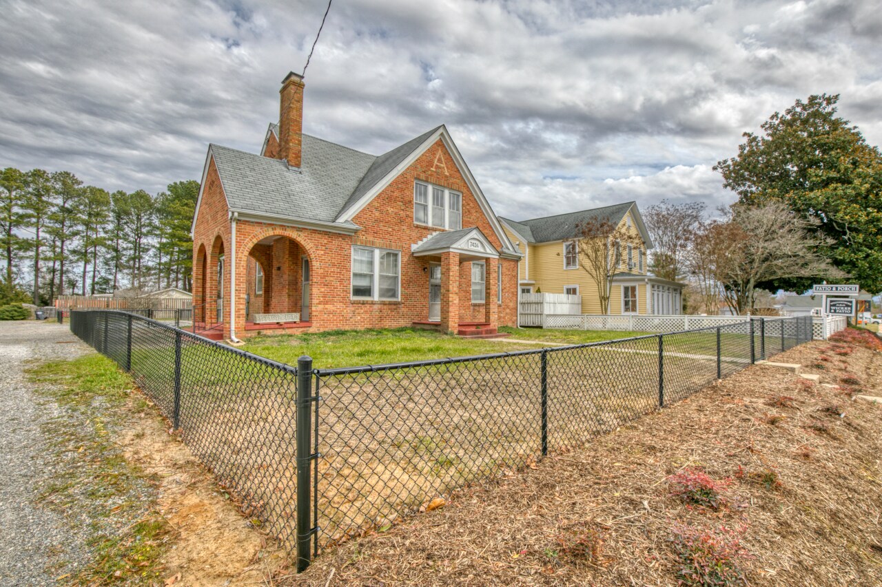 7424-7428 Richmond Rd. portefeuille de 3 biens à vendre sur LoopNet.fr Photo principale– Image 1 sur 3