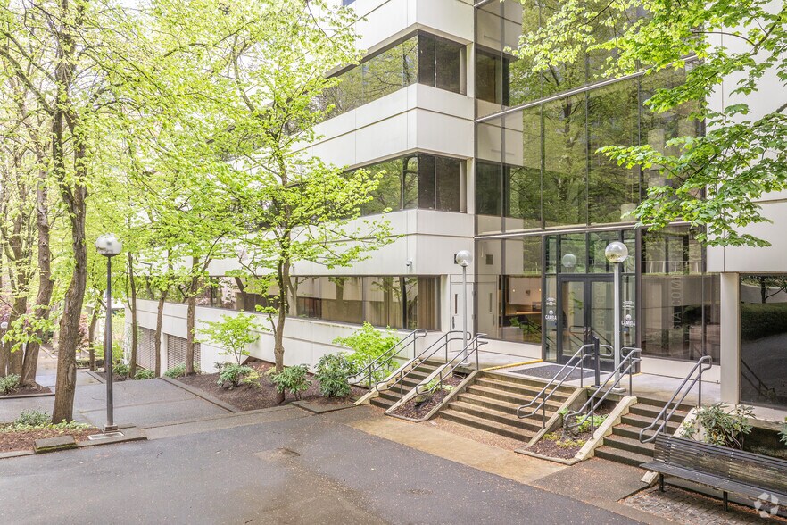 1621 SW 1st Ave, Portland, OR à vendre - Photo de l’immeuble – Image 2 sur 5