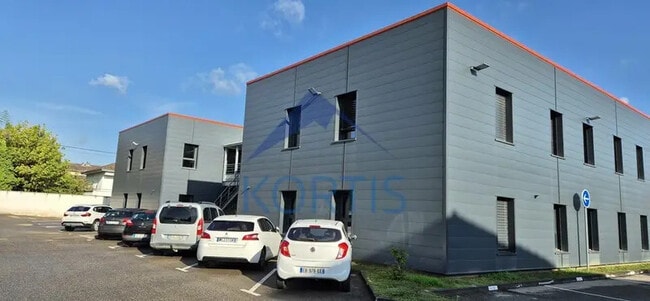 Plus de détails pour 24 Boulevard Jules Ferry, Bourg-en-Bresse - Bureau à louer