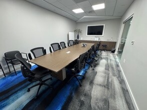 2006 N Church St, Greensboro, NC à vendre Photo de l’immeuble– Image 1 sur 12