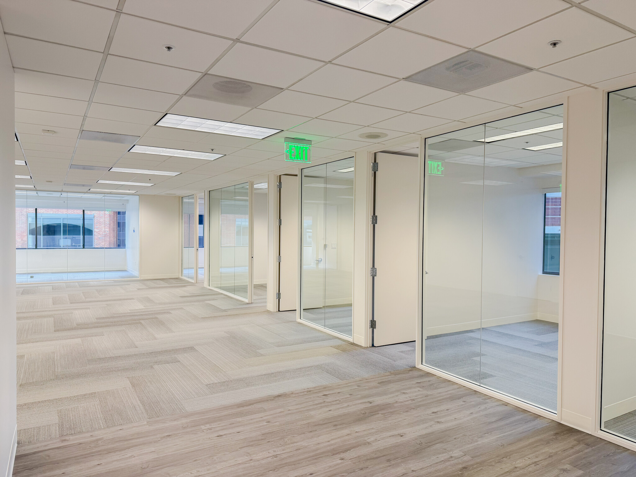 150 Spear St, San Francisco, CA à louer Photo intérieure– Image 1 sur 7