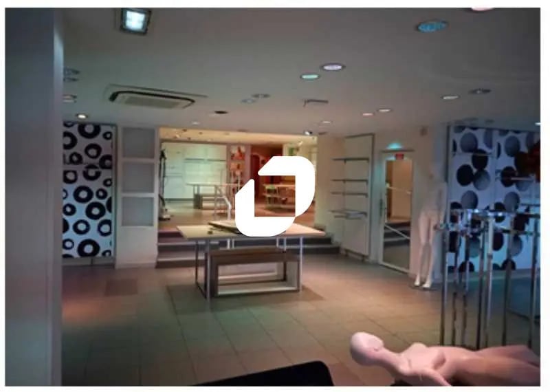 Local commercial dans Poissy à louer - Photo intérieure – Image 3 sur 6