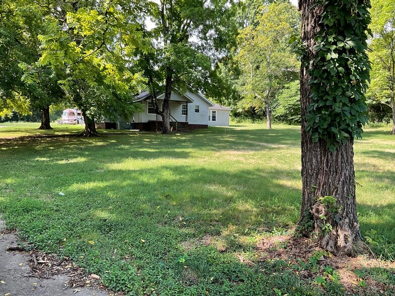 1940 E Division St, Mount Juliet, TN à vendre - Photo de l’immeuble – Image 2 sur 3
